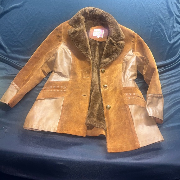 Ms. PIONEER Rust Brown Suede & Leather Trim Shearling Jacket - Picture 3 of 8